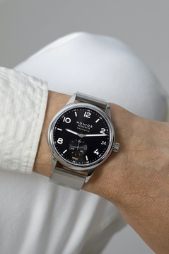 Men's watch / unisex NOMOS GLASHÜTTE, Club Sport Neomatik 42 Date Black / 42mm, SKU: 781 | watchphilosophy.co.uk