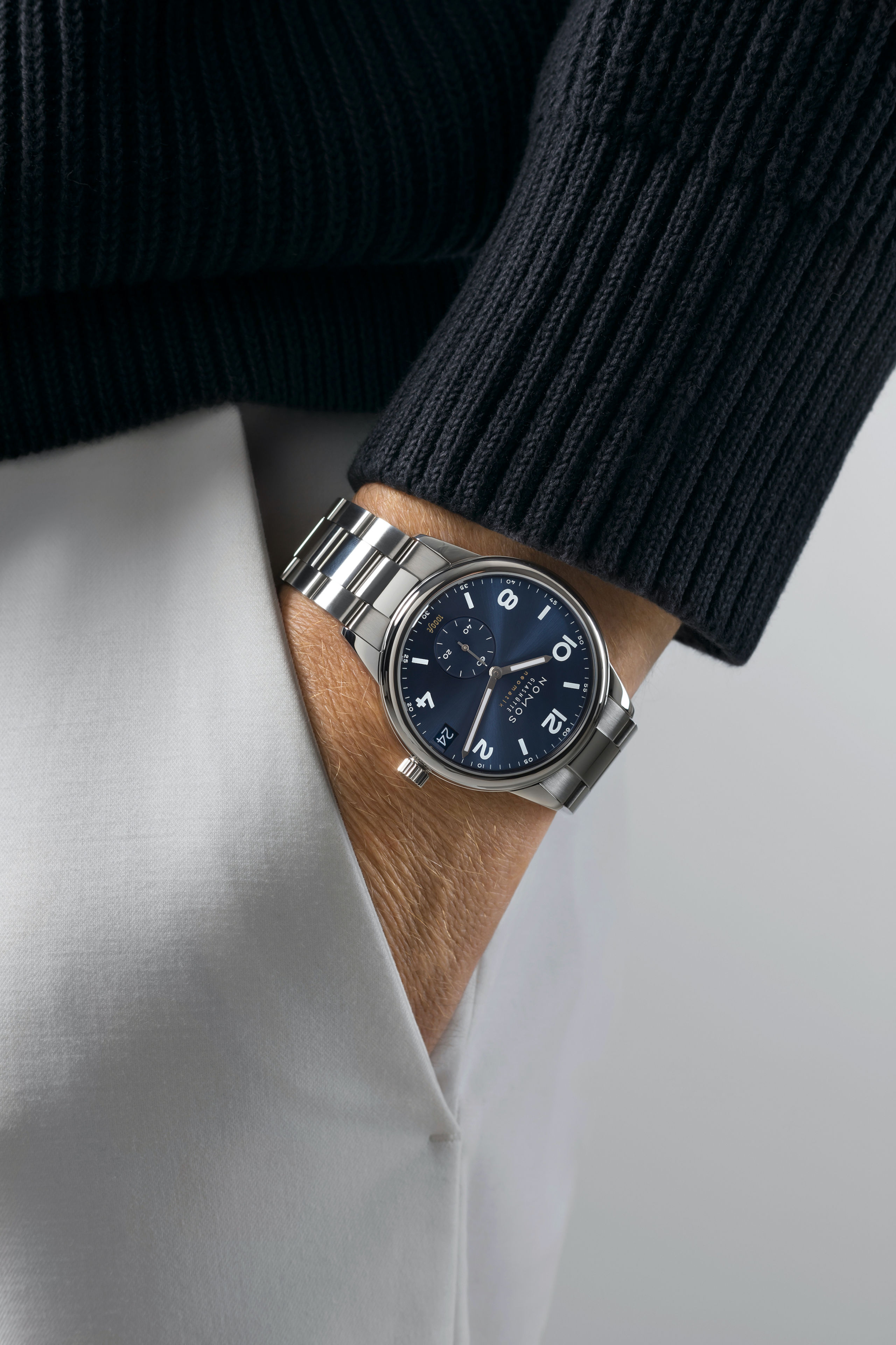 Men's watch / unisex NOMOS GLASHÜTTE, Club Sport Neomatik 42 Date Blue / 42mm, SKU: 782 | watchphilosophy.co.uk