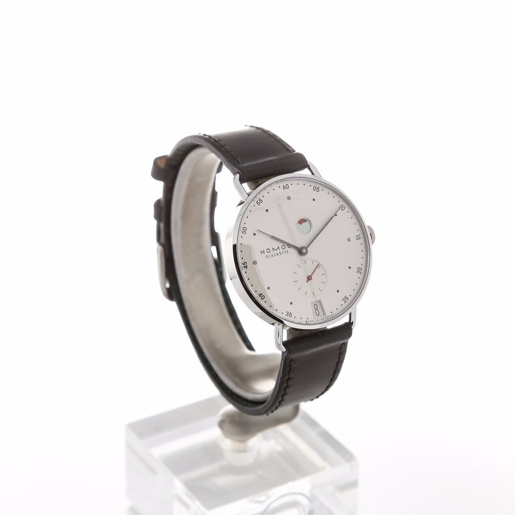 Men's watch / unisex NOMOS GLASHÜTTE, Metro Date Power Reserve / 37mm, SKU: 1101 | watchphilosophy.co.uk