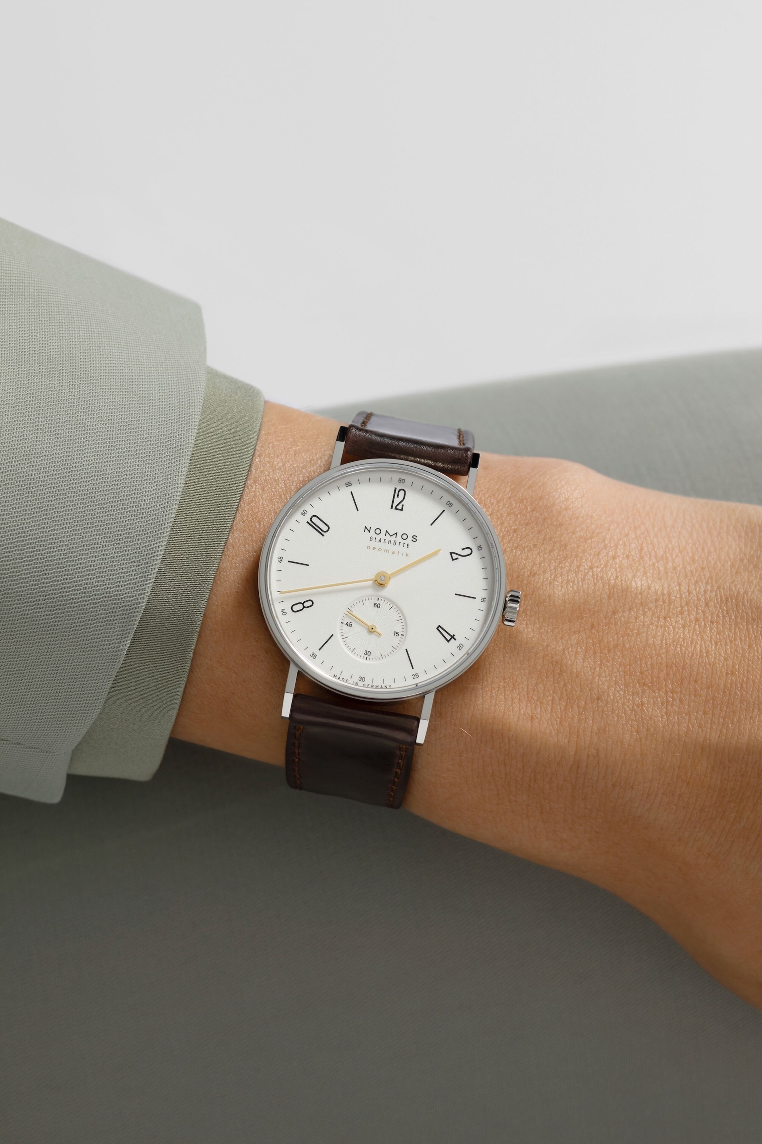 Ladies' watch NOMOS GLASHÜTTE, Tangente Neomatik Doré / 35mm, SKU: 192 | watchphilosophy.co.uk