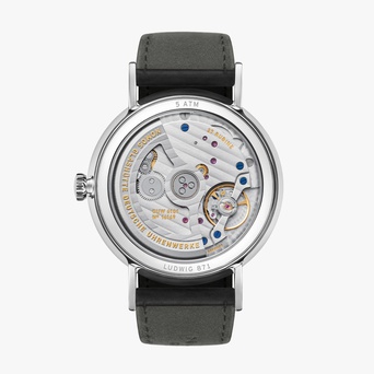Men's watch / unisex NOMOS GLASHÜTTE, Ludwig Neomatik 41 Date / 40.50mm, SKU: 262 | watchphilosophy.co.uk