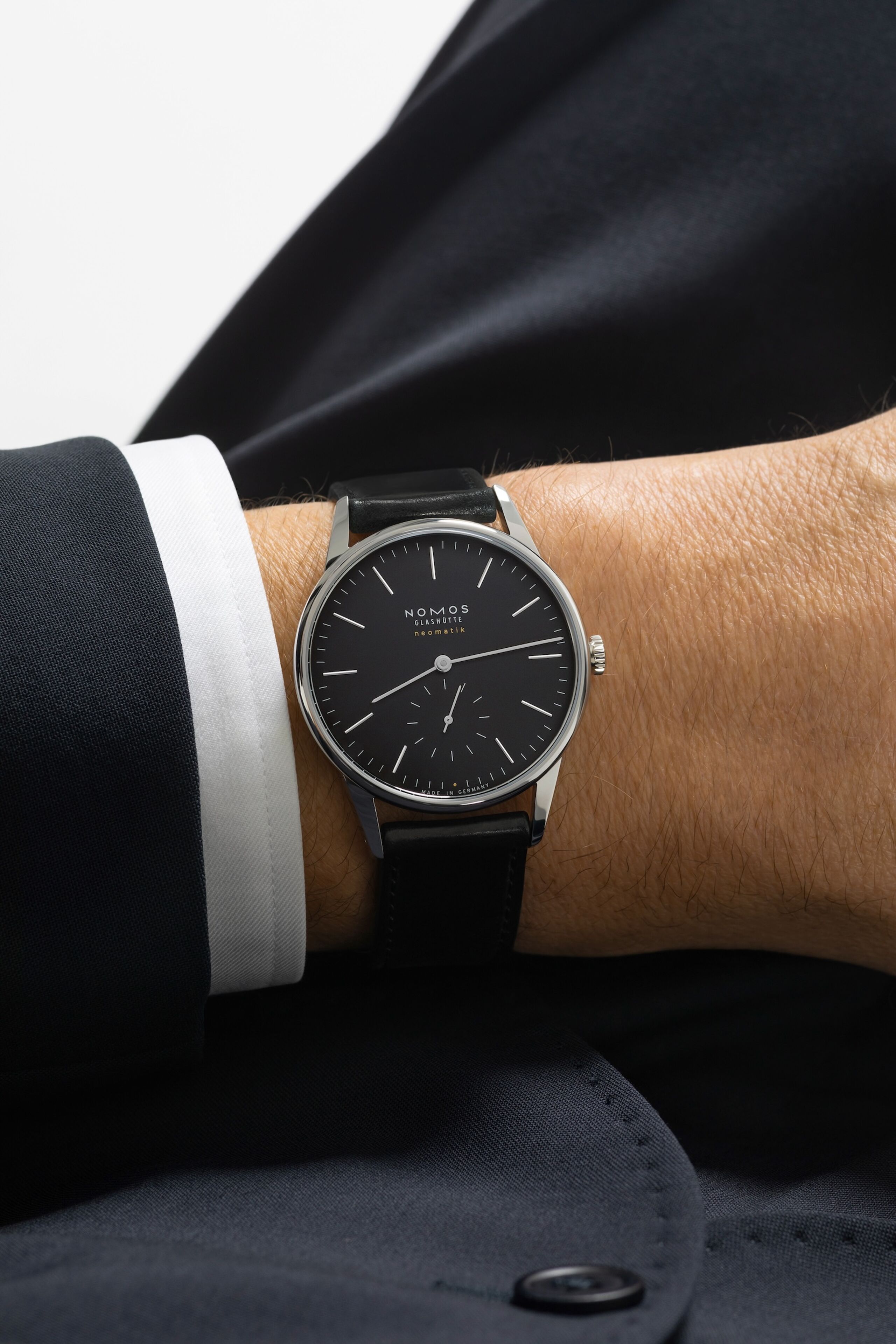 Men's watch / unisex NOMOS GLASHÜTTE, Orion Neomatik 39 Black / 38.50mm, SKU: 346 | watchphilosophy.co.uk