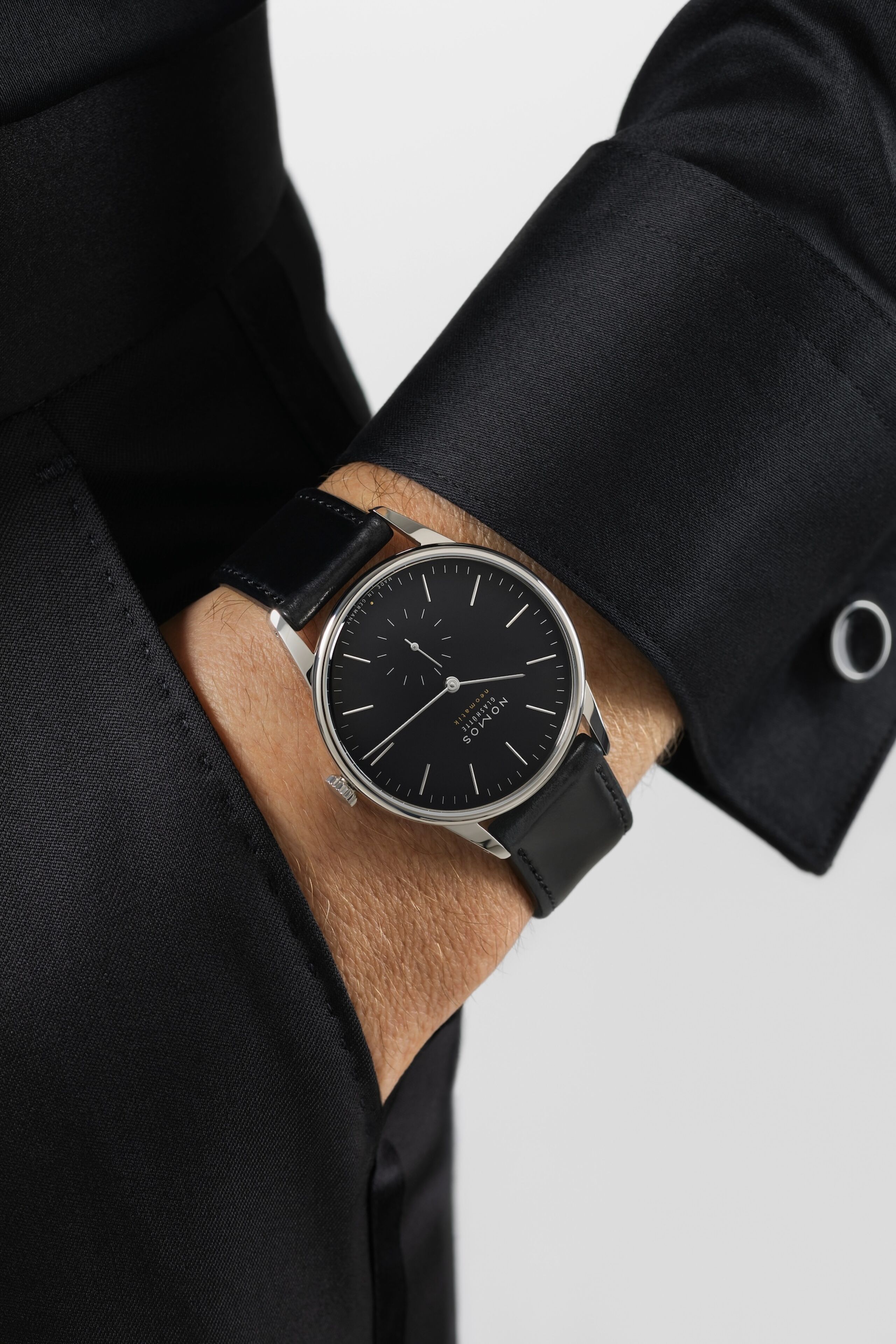 Men's watch / unisex NOMOS GLASHÜTTE, Orion Neomatik 39 Black / 38.50mm, SKU: 346 | watchphilosophy.co.uk