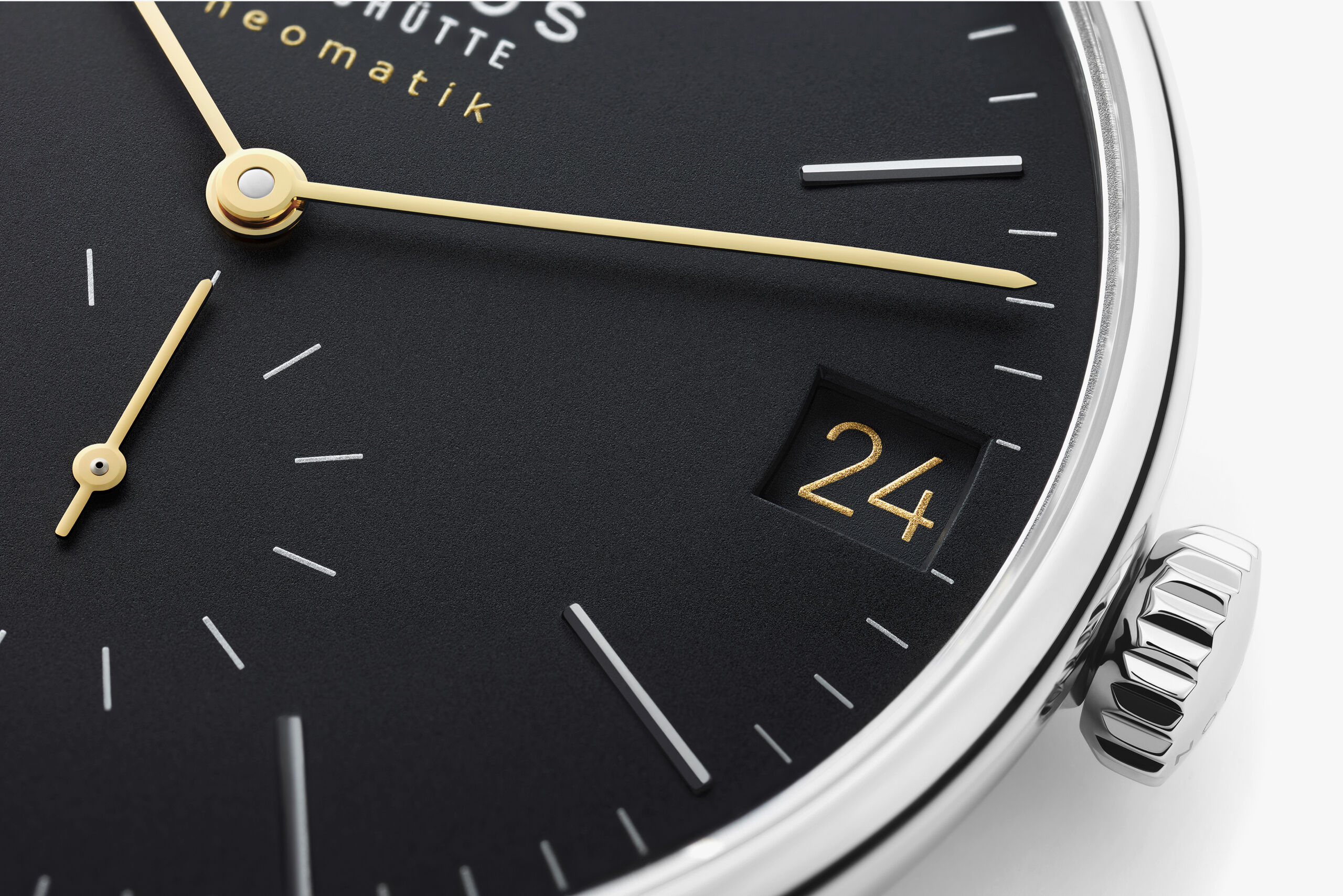 Men's watch / unisex NOMOS GLASHÜTTE, Orion Neomatik 41 Date Black / 40.50mm, SKU: 366 | watchphilosophy.co.uk