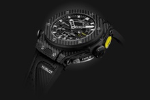 Men's watch / unisex HUBLOT, Big Bang Unico Golf Black Carbon / 45mm, SKU: 416.YT.1120.VR | watchphilosophy.co.uk