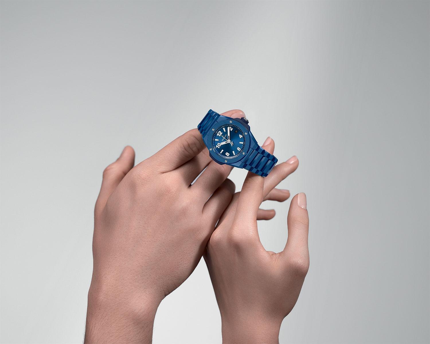 Men's watch / unisex HUBLOT, Big Bang Integrated Time Only Blue Magic / 38mm, SKU: 457.EX.7170.EX | watchphilosophy.co.uk