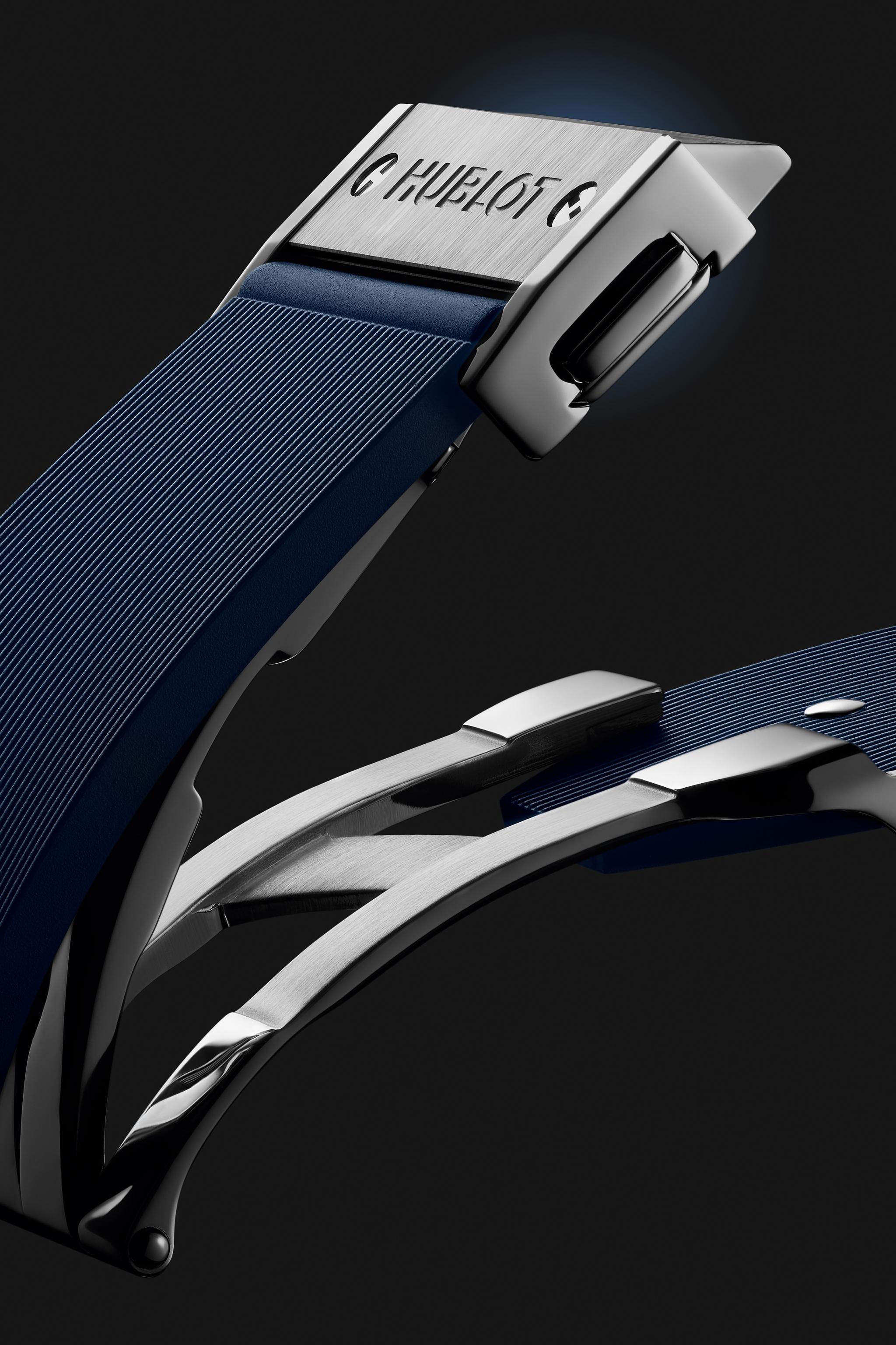 Men's watch / unisex HUBLOT, Classic Fusion Titanium Blue / 45mm, SKU: 511.NX.7170.RX | watchphilosophy.co.uk