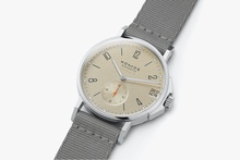 Men's watch / unisex  NOMOS GLASHÜTTE, Ahoi Neomatik 38 Date Sand / 38.5mm, SKU: 517 | watchphilosophy.co.uk