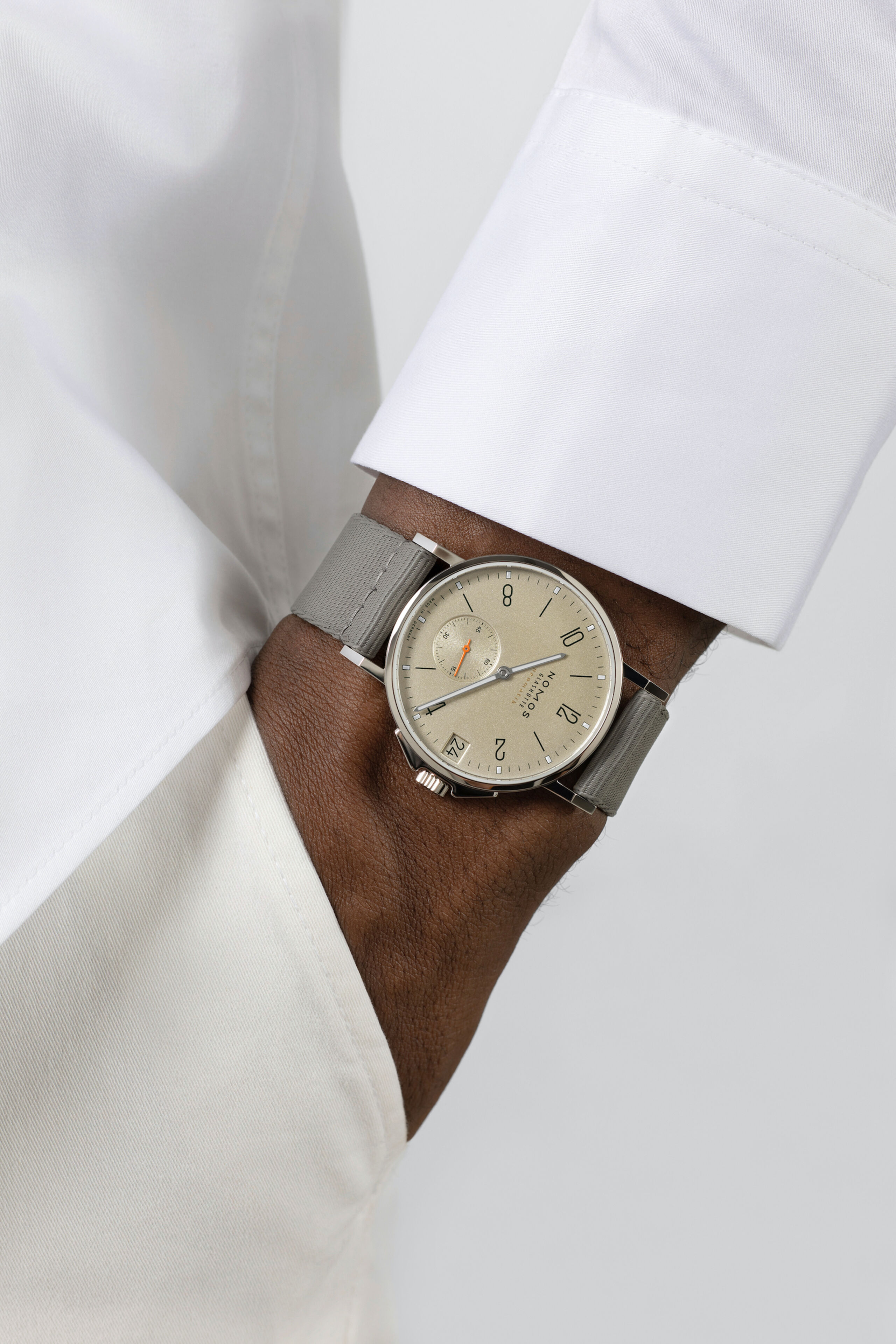 Men's watch / unisex NOMOS GLASHÜTTE, Ahoi Neomatik 38 Date Sand / 38.5mm, SKU: 517 | watchphilosophy.co.uk