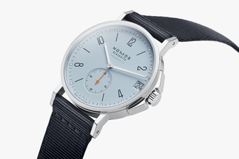 Men's watch / unisex NOMOS GLASHÜTTE, Ahoi Neomatik 38 Date Sky / 38.5mm, SKU: 526 | watchphilosophy.co.uk