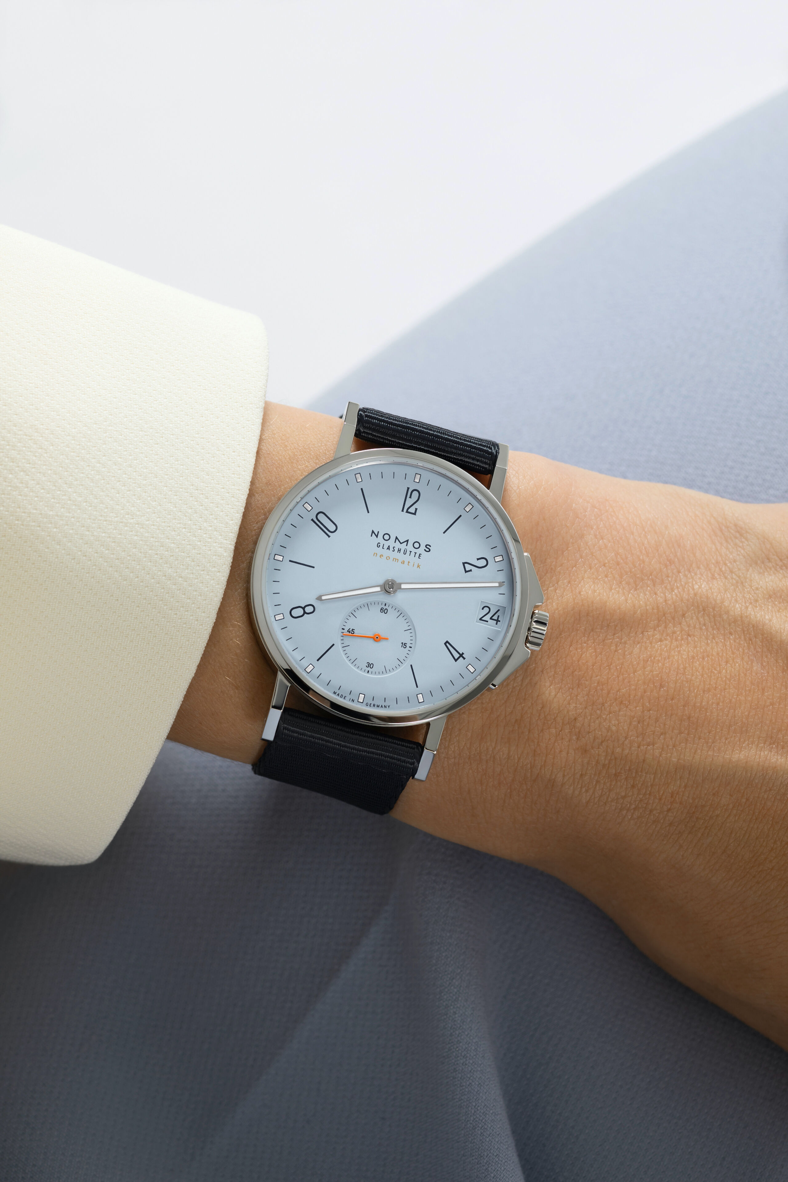 Men's watch / unisex NOMOS GLASHÜTTE, Ahoi Neomatik 38 Date Sky / 38.5mm, SKU: 526 | watchphilosophy.co.uk