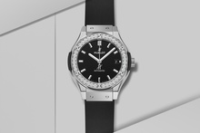 Men's watch / unisex  HUBLOT, Classic Fusion Titanium Diamonds / 38mm, SKU: 565.NX.1470.RX.1204 | watchphilosophy.co.uk