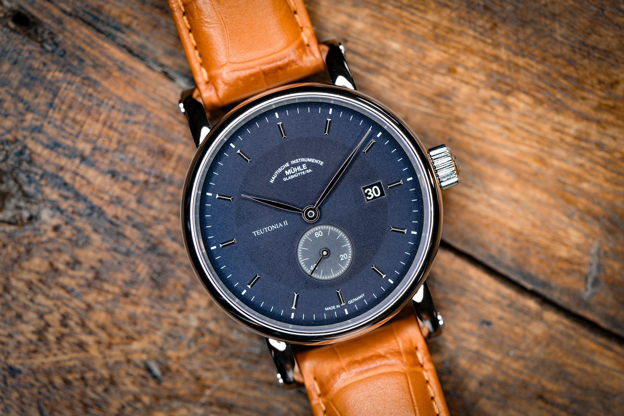 Men's watch / unisex MÜHLE-GLASHÜTTE, Teutonia II Small Second / 41 mm, SKU: M1-33-42-LB | watchphilosophy.co.uk
