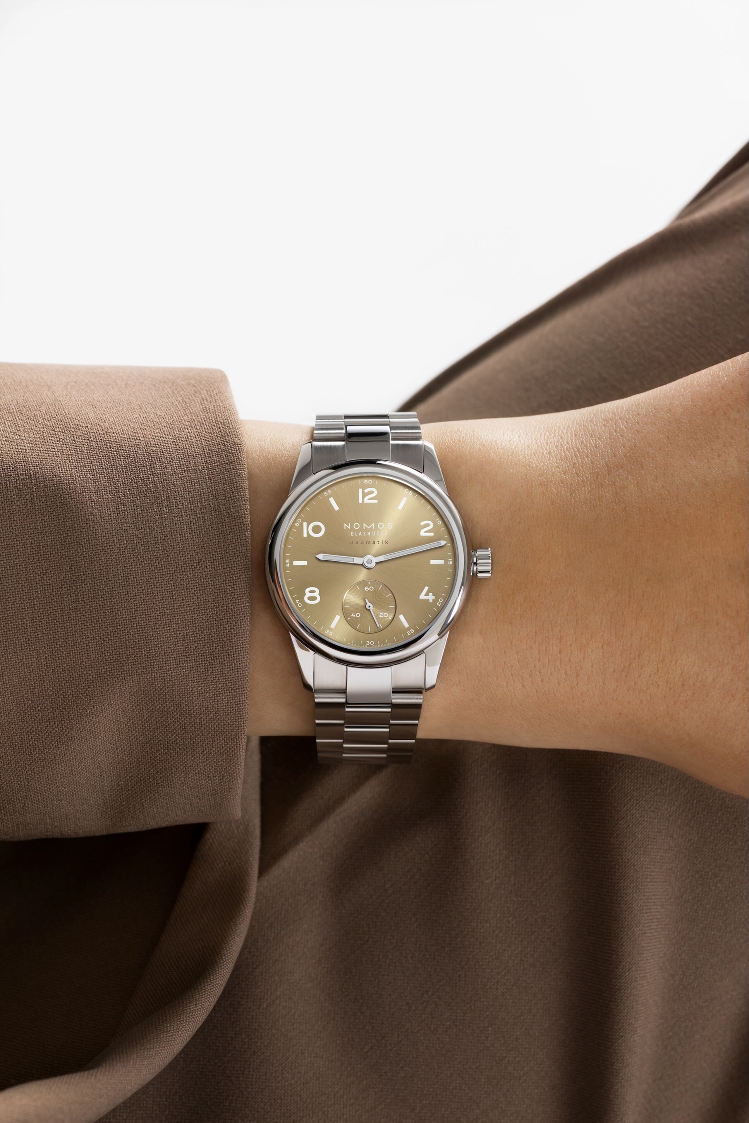Ladies' watch NOMOS GLASHÜTTE, Club Sport Neomatik 34 Gold / 34mm, SKU: 755 | watchphilosophy.co.uk