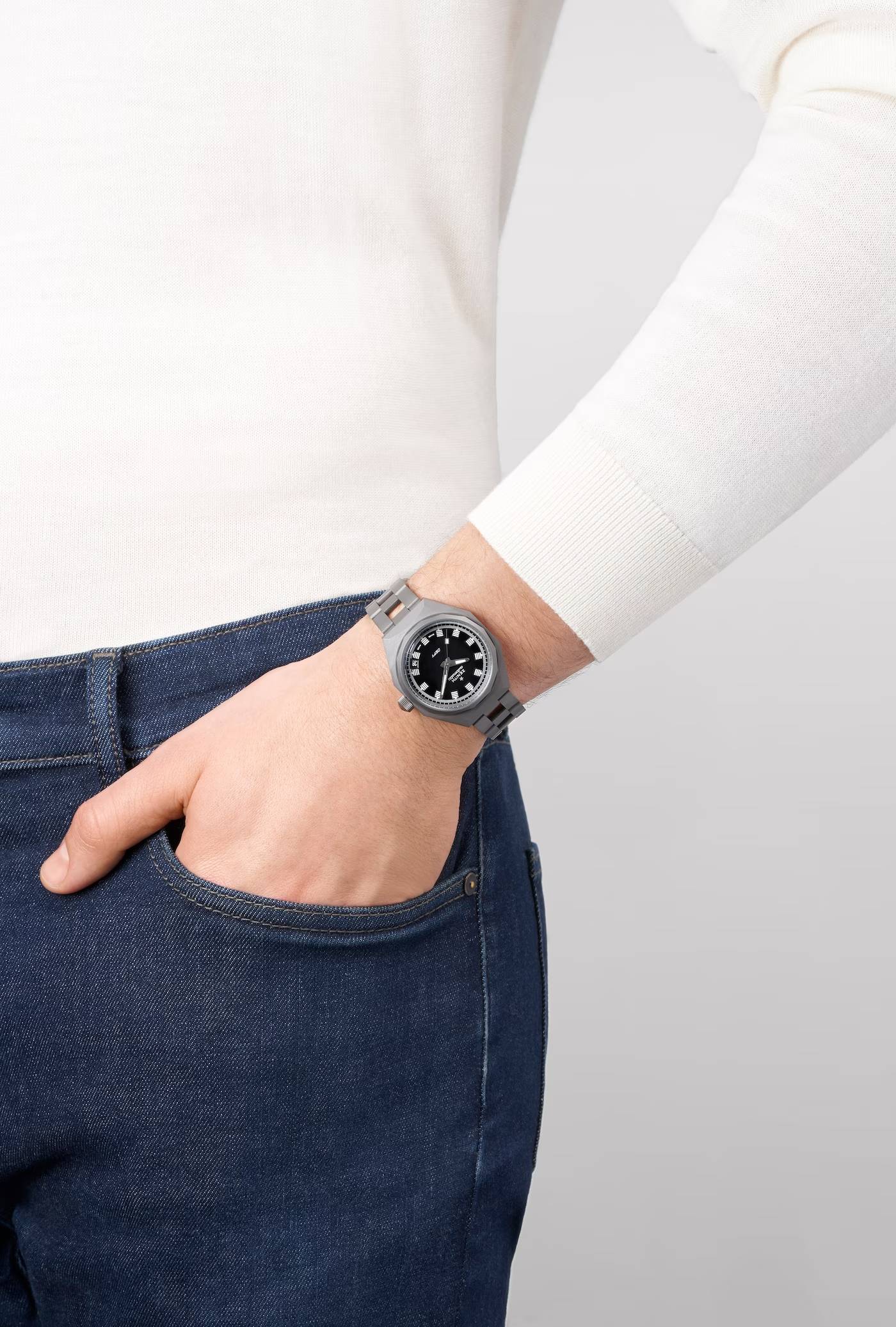 Men's watch / unisex ZENITH, Defy Revival Shadow / 37mm, SKU: 97.A3642.670/21.M3642 | watchphilosophy.co.uk