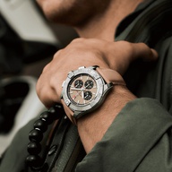 Men's watch / unisex BREITLING, Avenger B01 Chronograph / 44mm, SKU: AB0147101A1X1 | watchphilosophy.co.uk