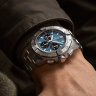 Men's watch / unisex BREITLING, Avenger B01 Chronograph / 44mm, SKU: AB0147101C1A1 | watchphilosophy.co.uk