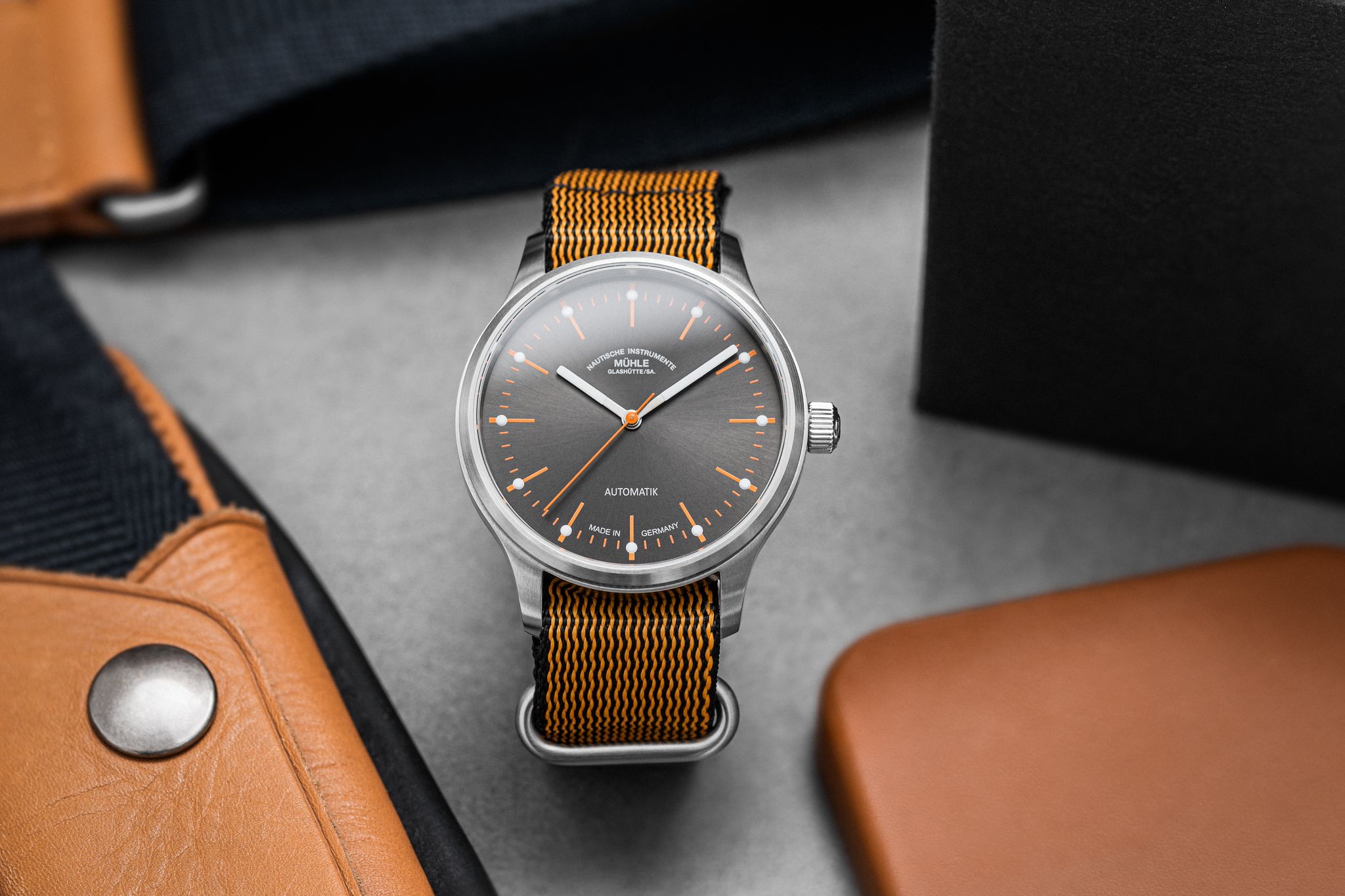 Men's watch / unisex MÜHLE-GLASHÜTTE, Panova Grey / 40mm, SKU: M1-40-75-NB-III | watchphilosophy.co.uk