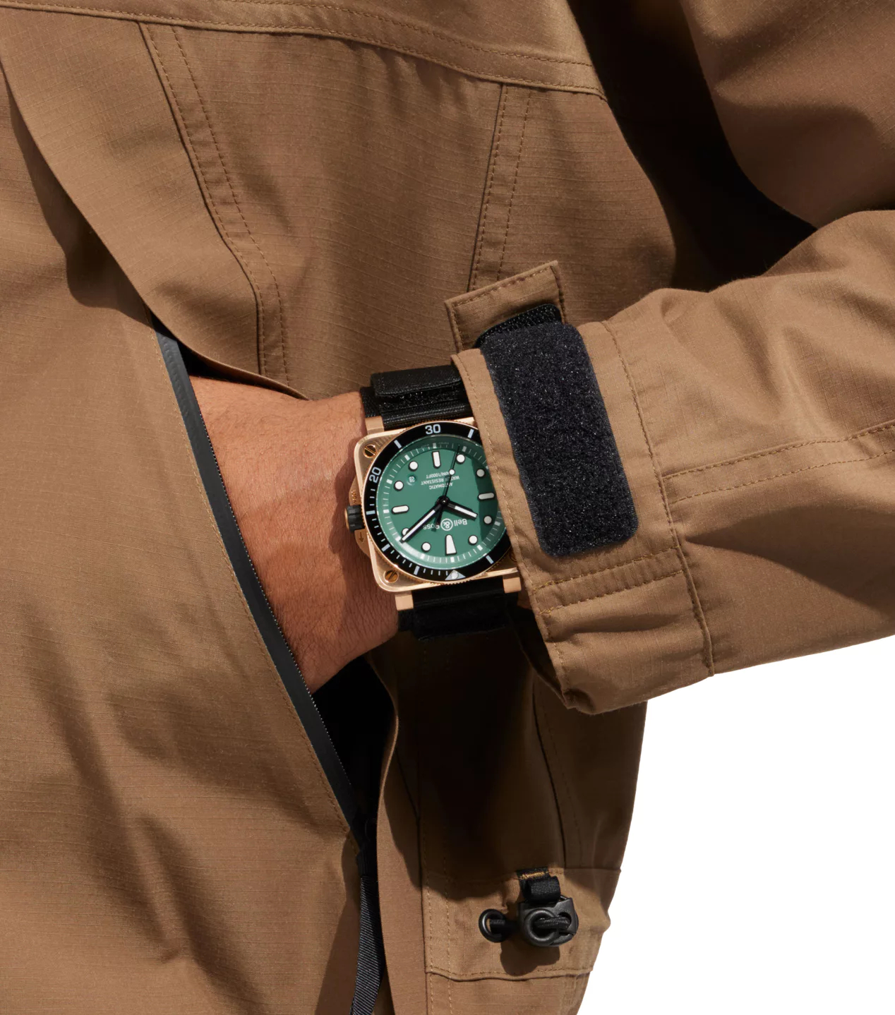 Men's watch / unisex BELL & ROSS, BR 03-92 Diver Black & Green Bronze / 42mm, SKU: BR0392-D-LT-BR/SRB | watchphilosophy.co.uk