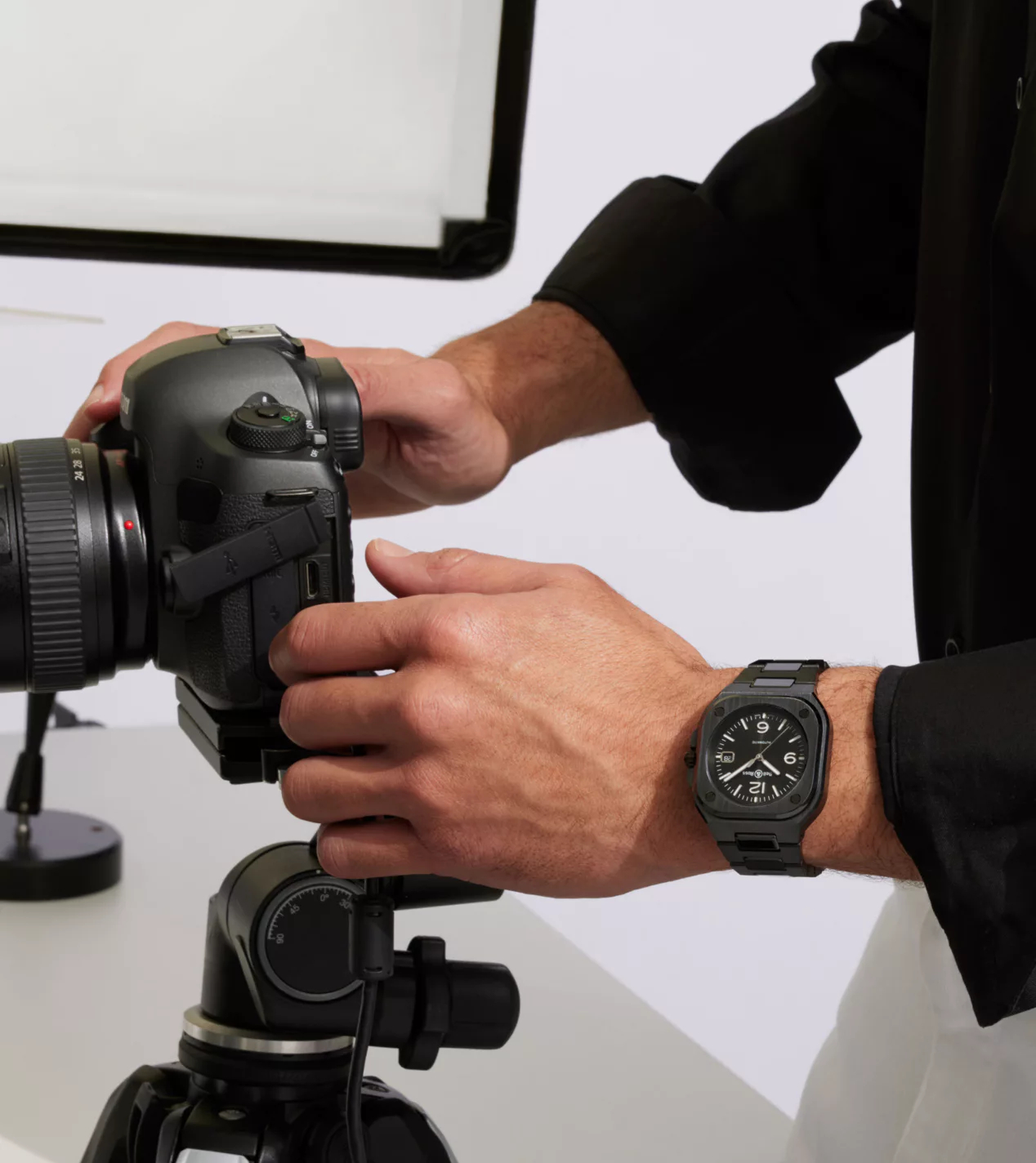 Men's watch / unisex BELL & ROSS, BR 05 Black Ceramic / 41mm, SKU: BR05A-BL-CE/SCE | watchphilosophy.co.uk
