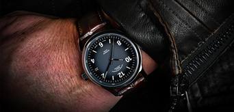 Men's watch / unisex MÜHLE-GLASHÜTTE, Lunova Date / 42.3mm, SKU: M1-43-16-LB | watchphilosophy.co.uk