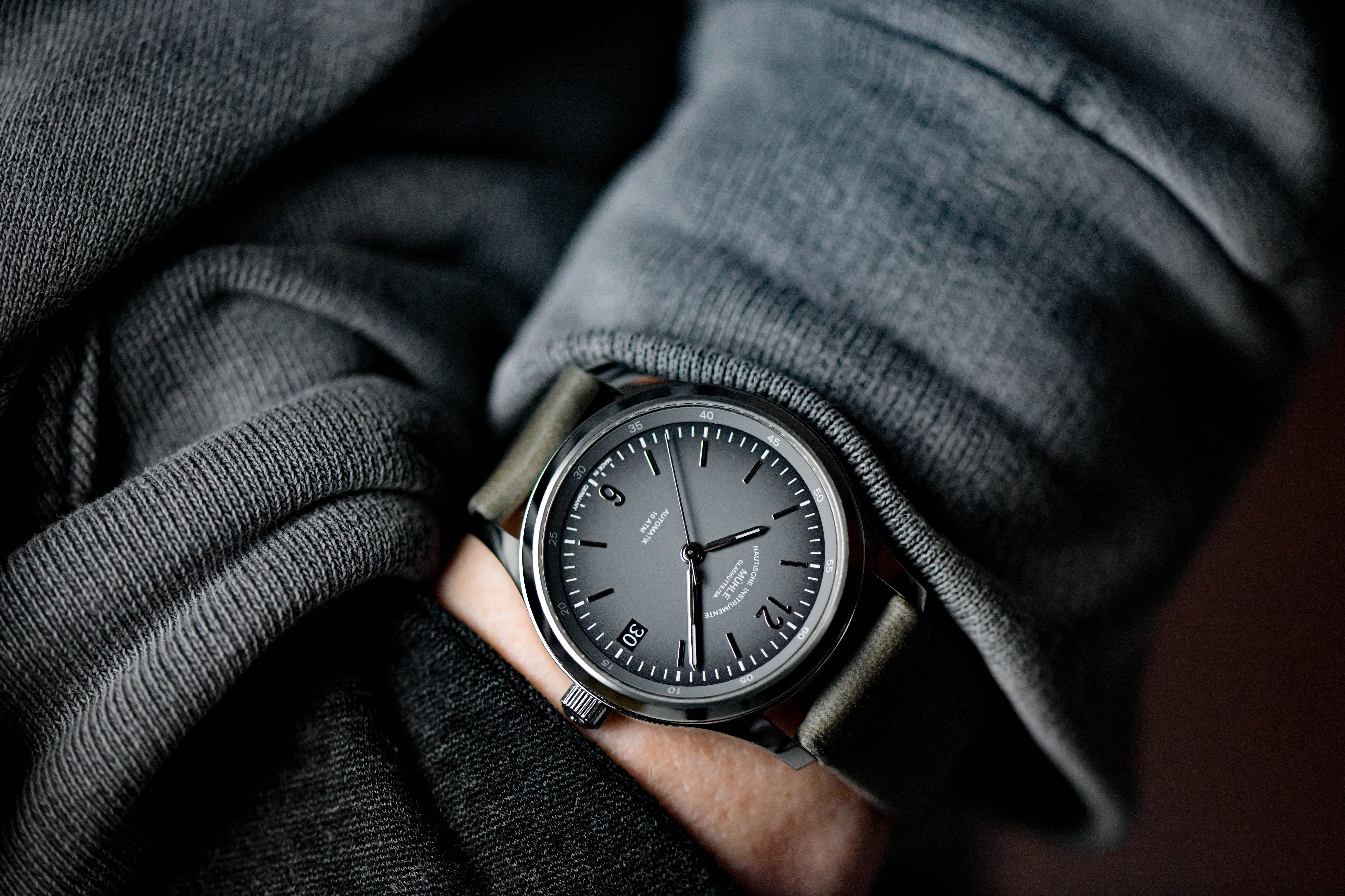 Ladies' watch MÜHLE-GLASHÜTTE, Lunova Lady / 35mm, SKU: M1-43-36-LO | watchphilosophy.co.uk