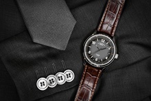 Men's watch / unisex MÜHLE-GLASHÜTTE, Lunova Date / 42.3mm, SKU: M1-43-16-LB | watchphilosophy.co.uk