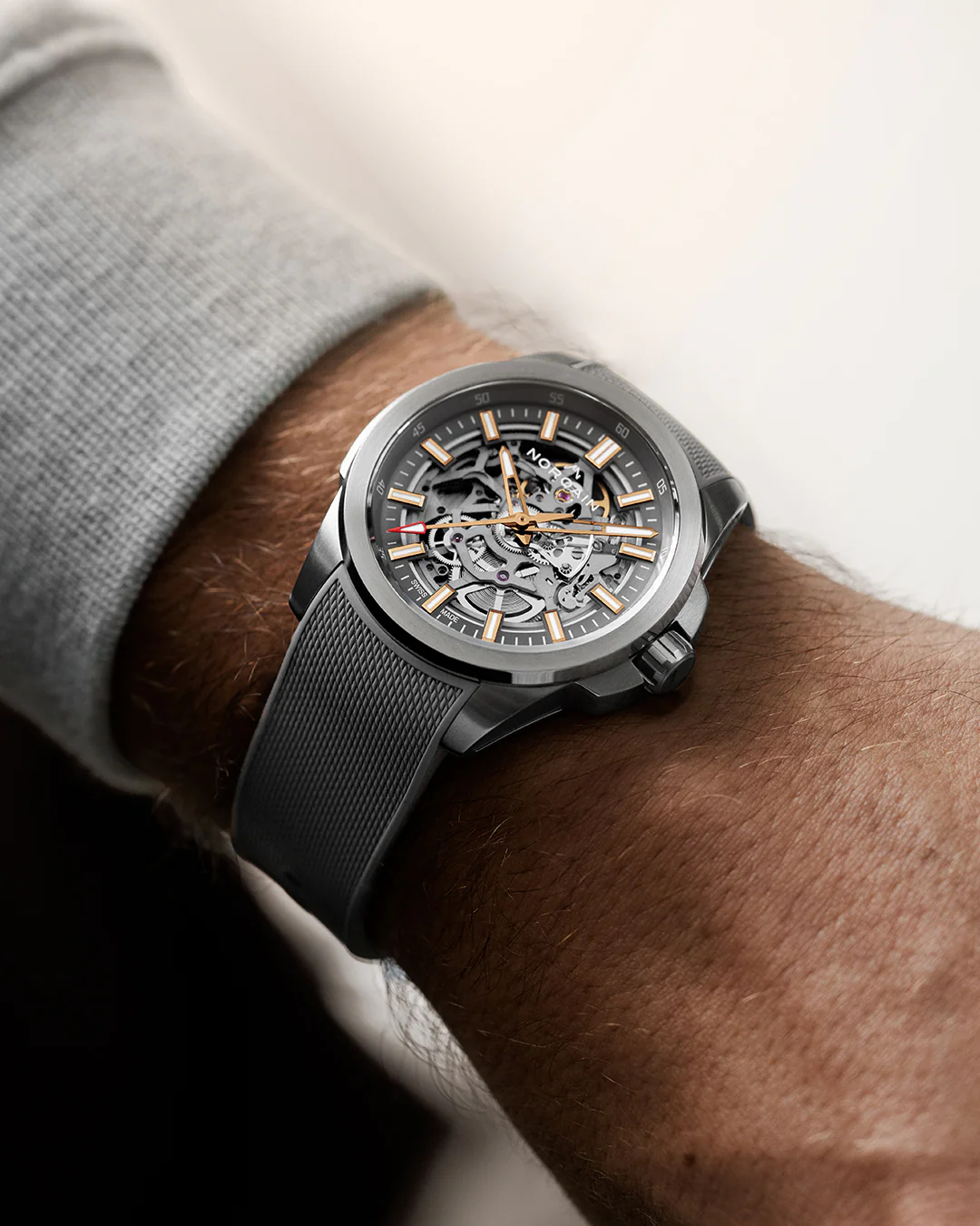 Men's watch / unisex NORQAIN, Independence Skeleton / 42mm, SKU: N3000SLA/G303/322GR.20S | watchphilosophy.co.uk