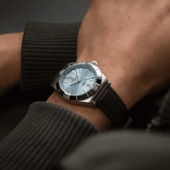 Men's watch / unisex BREITLING, Chronomat Automatic GMT / 40mm, SKU: P32398101C1S1 | watchphilosophy.co.uk