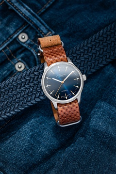 Men's watch / unisex MÜHLE-GLASHÜTTE, Panova Blue / 40 mm, SKU: M1-40-72-LB-I | watchphilosophy.co.uk