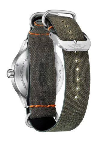 Men's watch / unisex MÜHLE-GLASHÜTTE, Panova Green / 40mm, SKU: M1-40-76-NB-II | watchphilosophy.co.uk