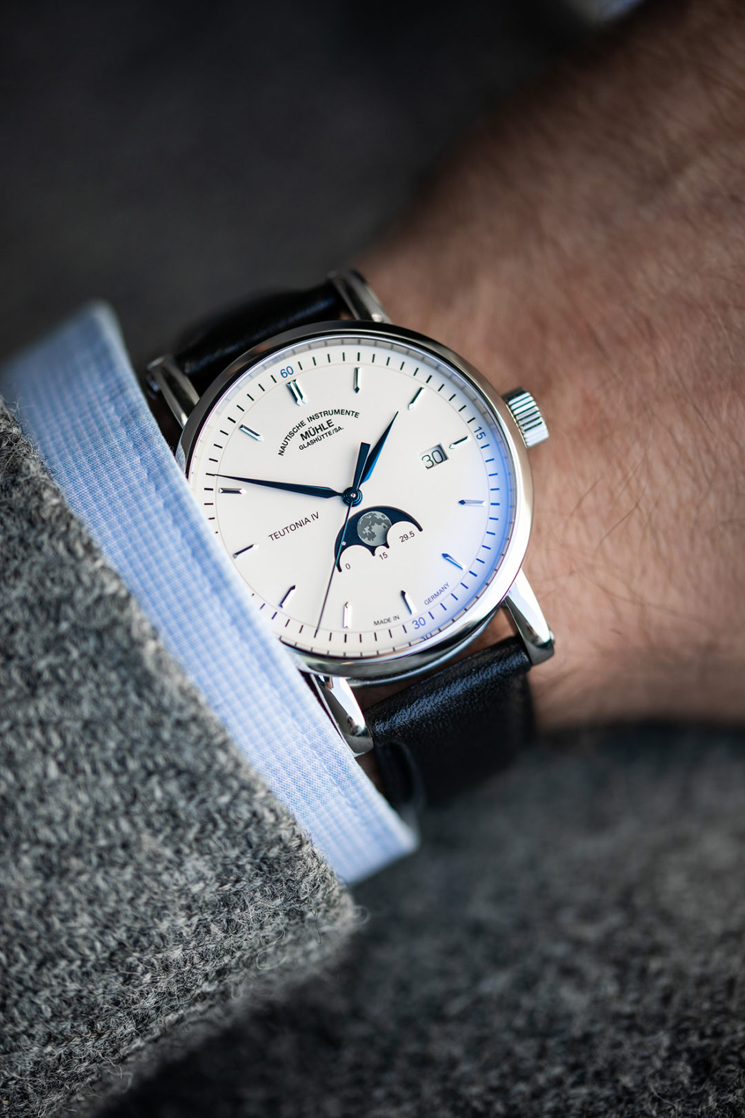 Men's watch / unisex MÜHLE-GLASHÜTTE, Teutonia IV Moonphase / 41 mm, SKU: M1-44-05-LB | watchphilosophy.co.uk