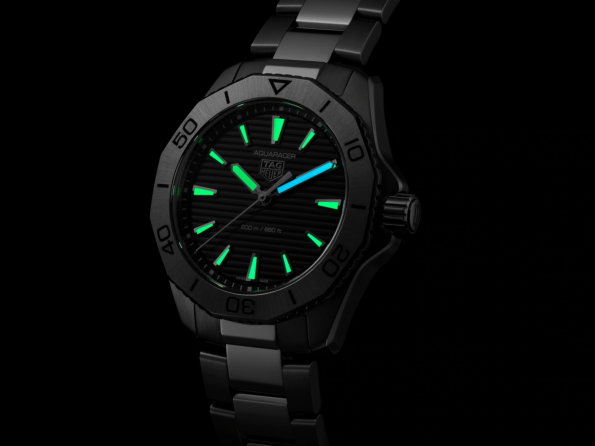 Men's watch / unisex TAG HEUER, Aquaracer Professional 200 Quartz / 40mm, SKU: WBP1110.BA0627 | watchphilosophy.co.uk