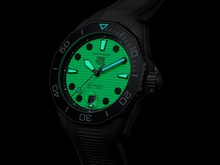 Men's watch / unisex TAG HEUER, Aquaracer Professional 300 / 43mm, SKU: WBP201D.FT6197 | watchphilosophy.co.uk