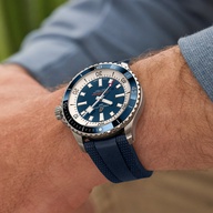 Men's watch / unisex  BREITLING, Superocean Automatic / 42mm, SKU: A17375E71C1S1 | watchphilosophy.co.uk