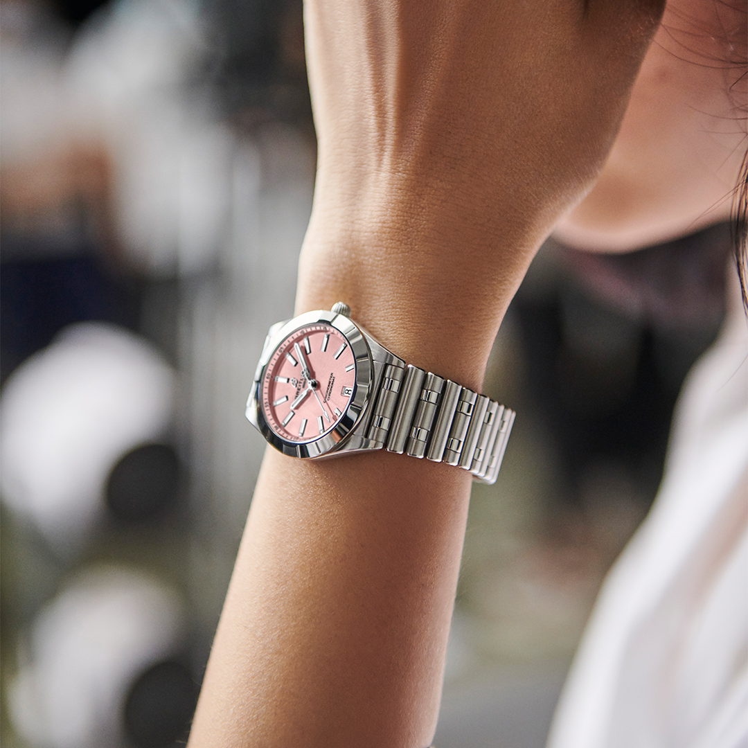 Ladies' watch BREITLING, Chronomat / 32mm, SKU: A77310101K1A1 | watchphilosophy.co.uk