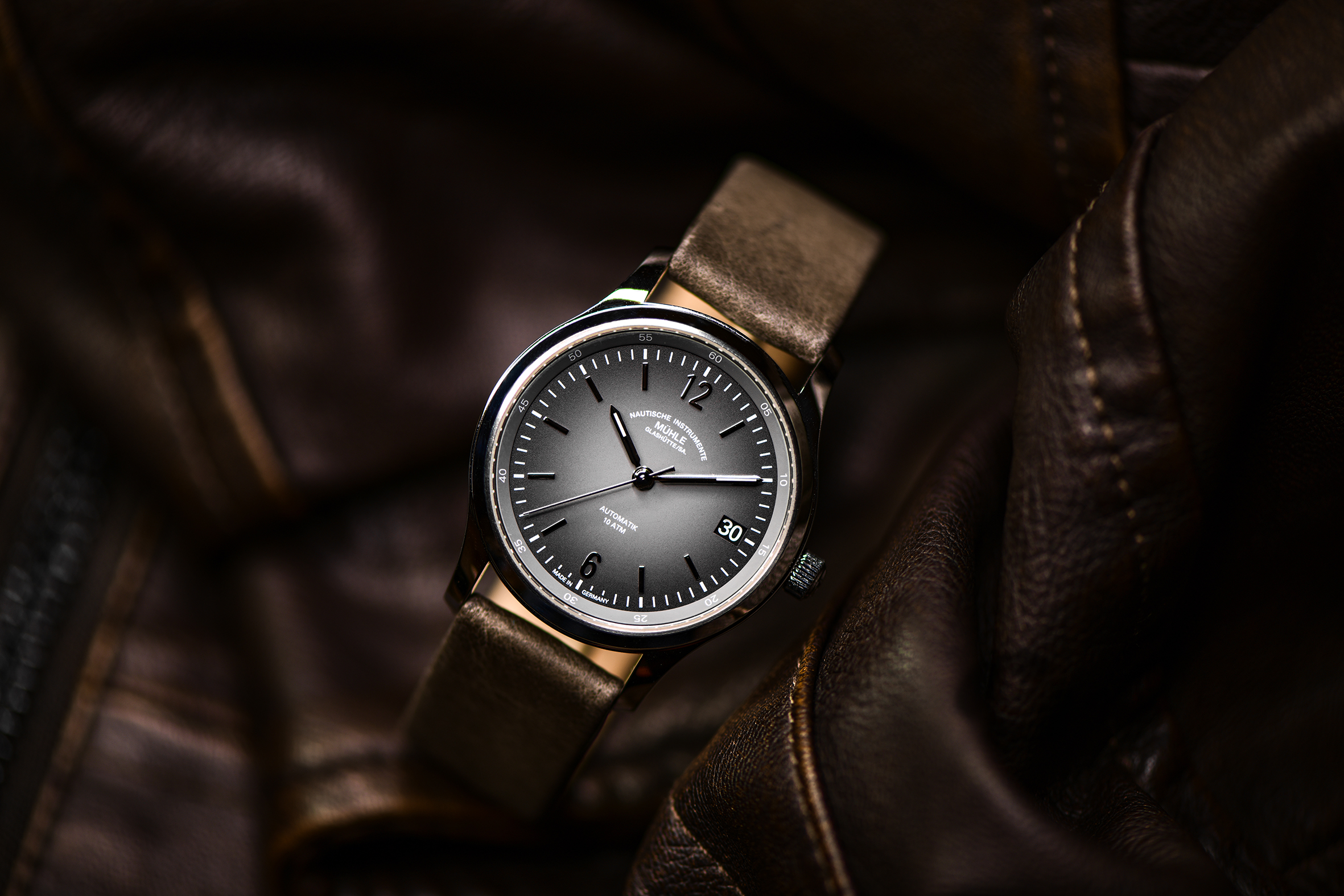 Ladies' watch MÜHLE-GLASHÜTTE, Lunova Lady / 35mm, SKU: M1-43-36-LO | watchphilosophy.co.uk