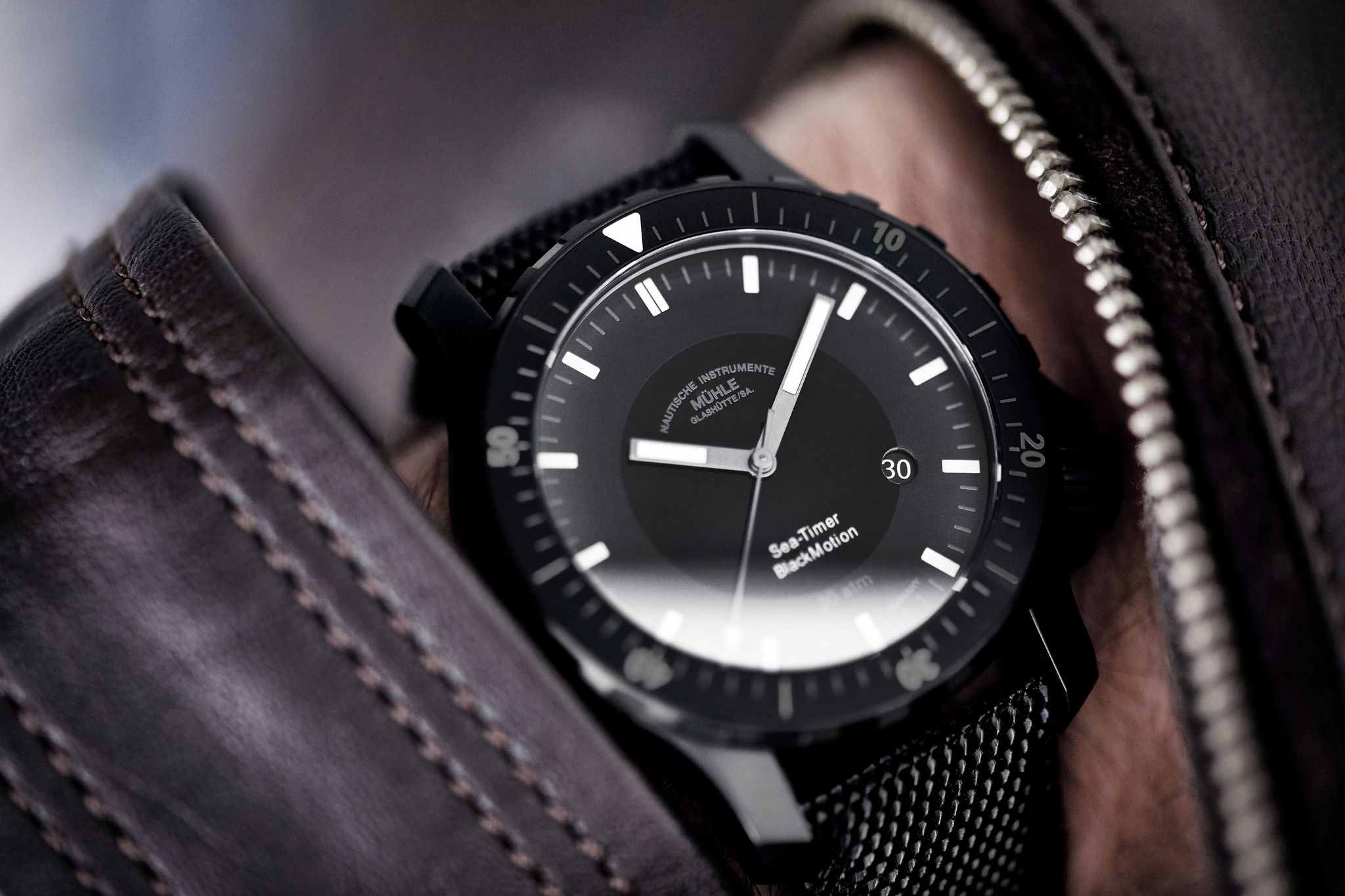 Men's watch / unisex MÜHLE-GLASHÜTTE, Sea-Timer BlackMotion / 44mm, SKU: M1-41-83-CB | watchphilosophy.co.uk