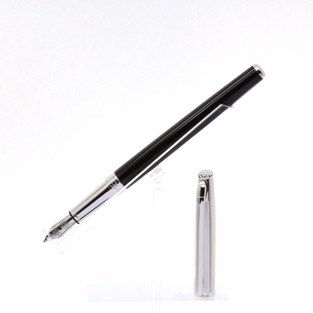 CARAN D’ACHE, Madison Bicolor Fountain Pen, SKU: 4690.456 | watchphilosophy.co.uk